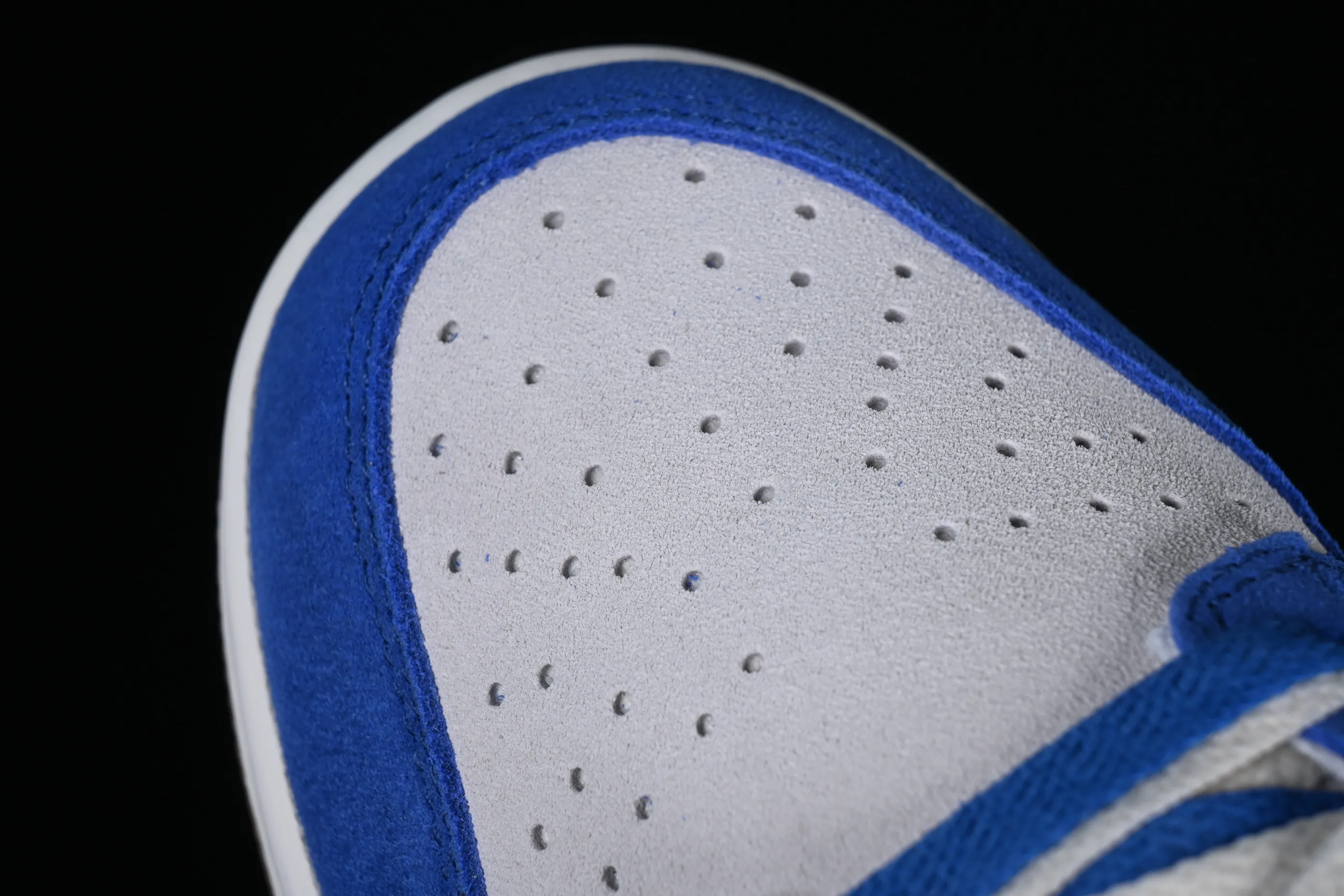 All categories Nk SB Dunk series Nk SB Dunk Low low-top sneakers Nk SB Dunk Low "85" white and blue double hook SB low-top sports and leisure sneakers DO9457-139